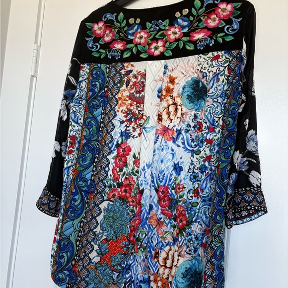 Like New, John Mark Multicolor Tunic With Embroidery, Size L - Picture 2 of 7